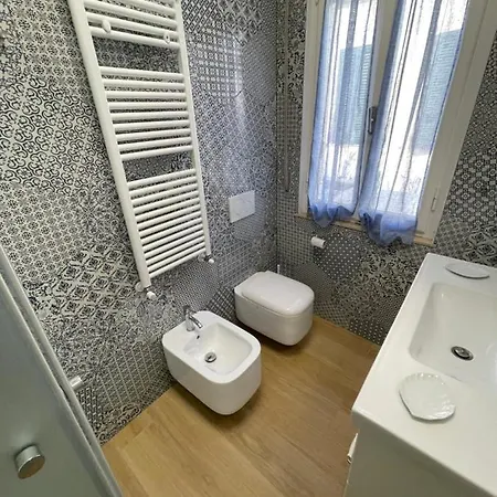 Bauhaus - Sleepwithme - Free Parking - Free Braeakfast - Very Friendly Staff Apartamento Pisa