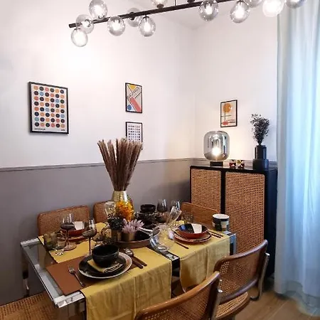 Apartamento Bauhaus - Sleepwithme - Free Parking - Free Braeakfast - Very Friendly Staff *