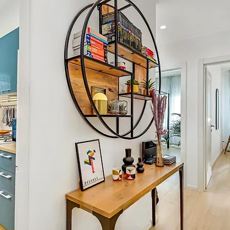 Apartamento Bauhaus - Sleepwithme - Free Parking - Free Braeakfast - Very Friendly Staff *