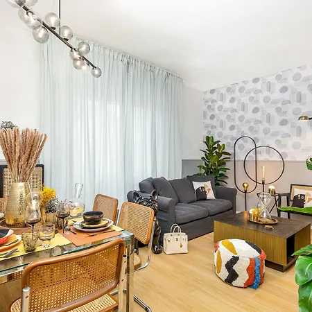Apartamento Bauhaus - Sleepwithme - Free Parking - Free Braeakfast - Very Friendly Staff