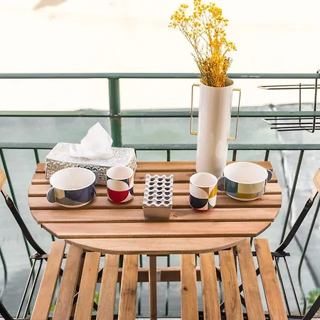 Apartamento Bauhaus - Sleepwithme - Free Parking - Free Braeakfast - Very Friendly Staff *