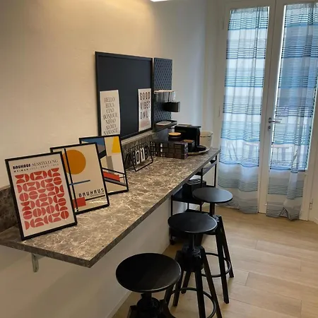 Bauhaus - Sleepwithme - Free Parking - Free Braeakfast - Very Friendly Staff * Pisa